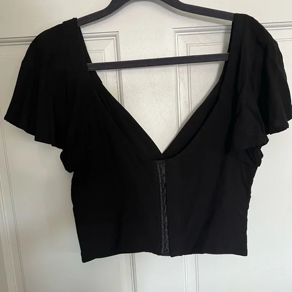 Vixen Babydoll Crop Top in Black - Picture 3 of 5